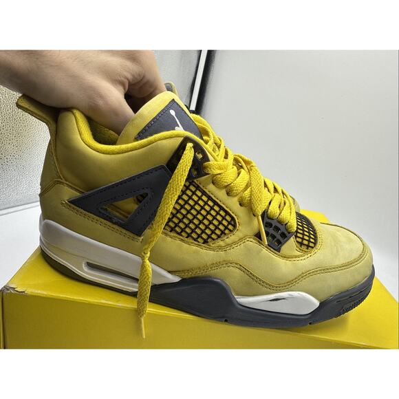 Size 8 - Jordan 4 Retro Mid Lightning main image 2